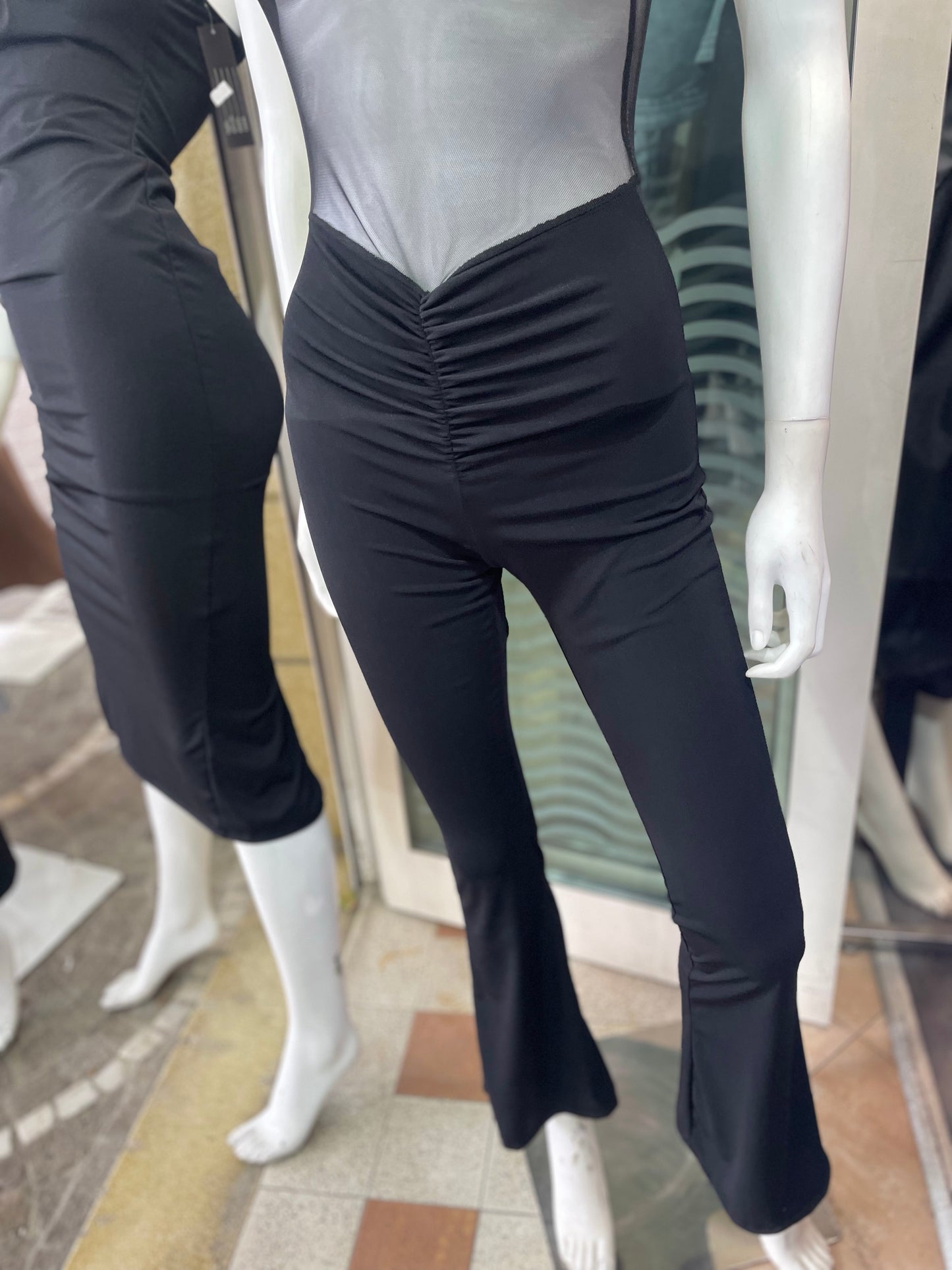 Tuta barbara